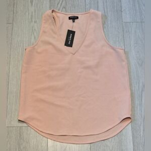 Kenneth Cole Peachy-Coral V-Neck Sleeveless Tank